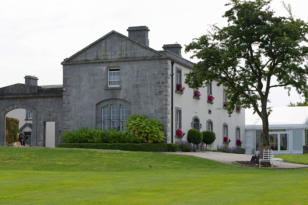 Summer Wedding at Clonabreany House