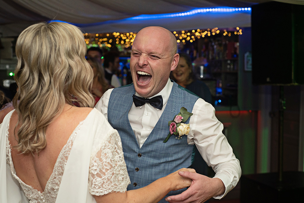 dance moves at Millhouse wedding
