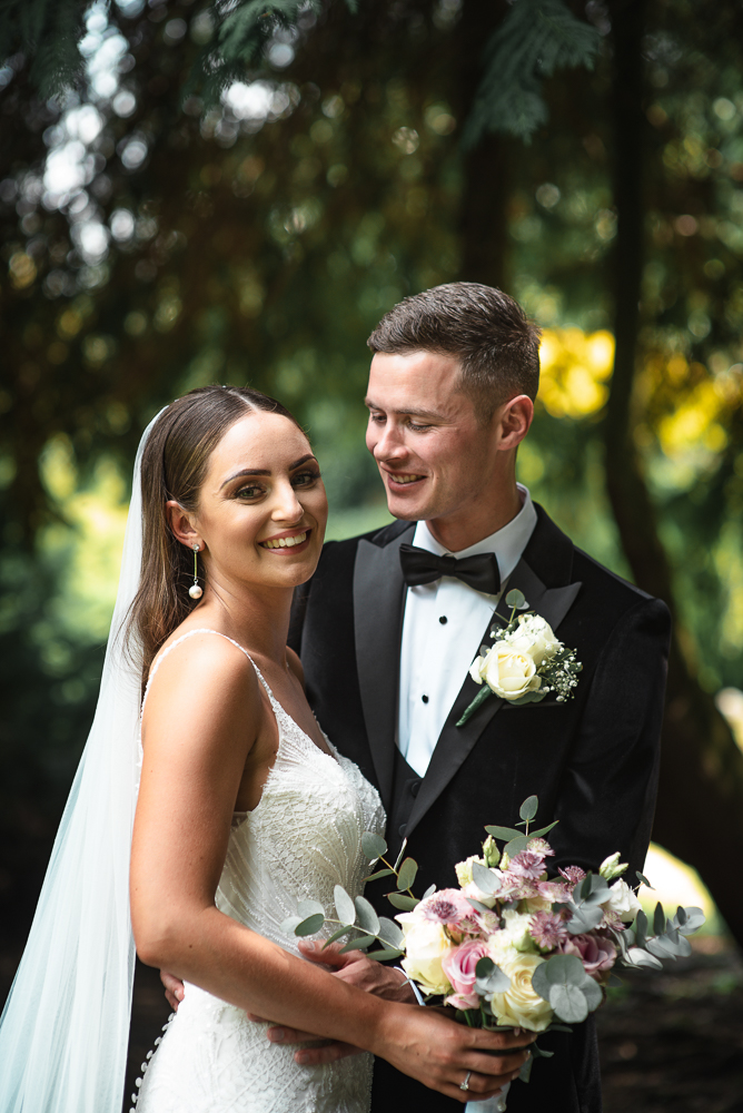 Outdoor wedding Rathsallagh House, summer wedding Rathsallagh House, Wedding photographer Rathsallagh House, bride and groom photography